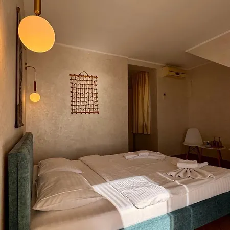 Plaja Azur بيت ضيافة