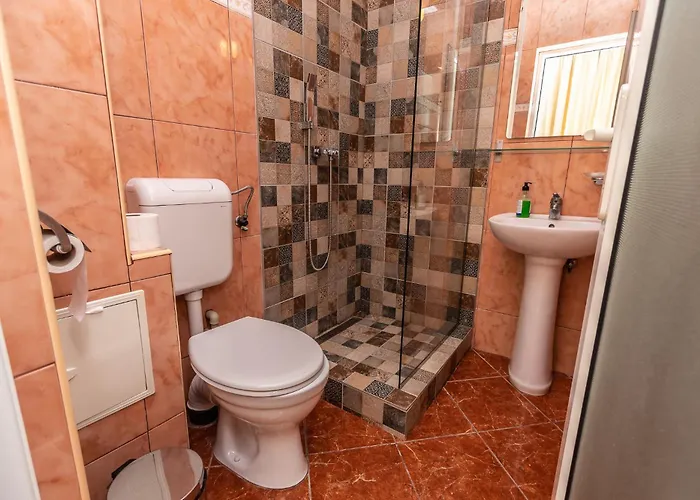 Guest house Plaja Azur