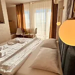 Guest house Plaja Azur 3*