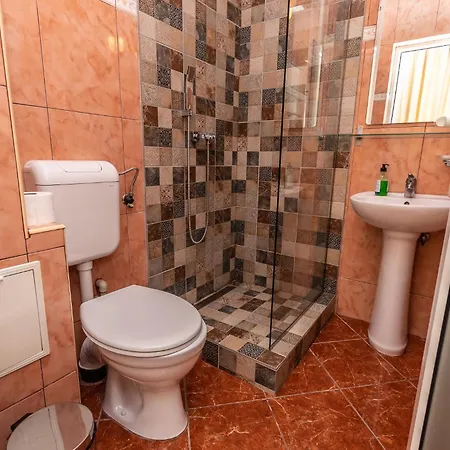 Konukevi Plaja Azur