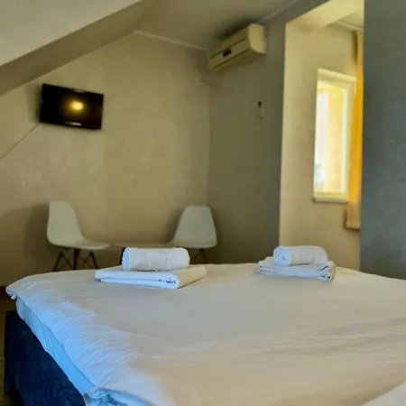 Plaja Azur Konukevi