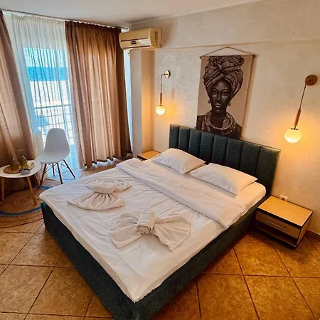 Plaja Azur Pensjonat 3*