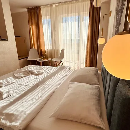 Casa de hóspedes Plaja Azur 3*