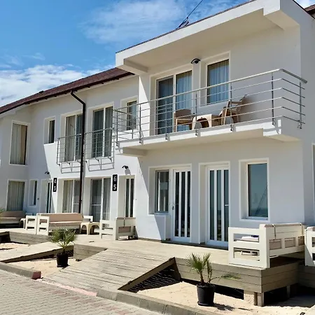Plaja Azur Konukevi