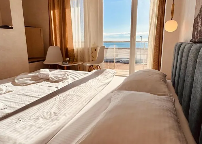 Plaja Azur ゲストハウス